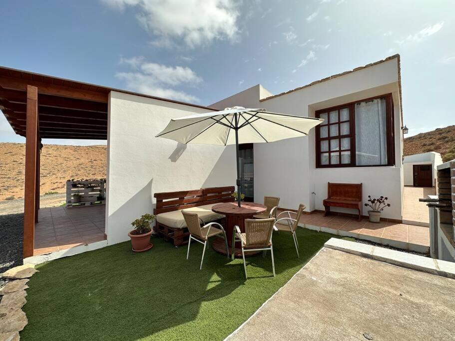 Private Villa With Pool In The Mountains Pájara 外观 照片